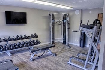 Free Weights at Creek Point Apartments, Minnesota